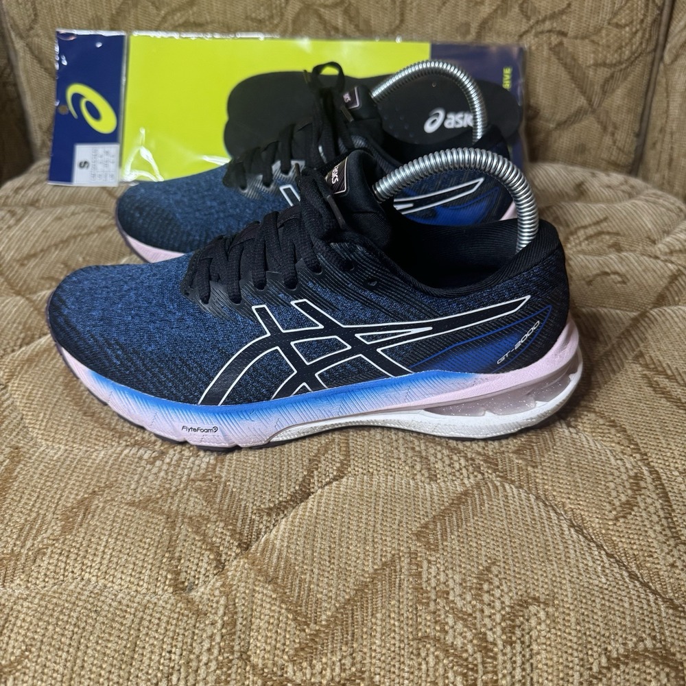ASICS Women's 7.5 GT-2000 10 Running Sneaker Lake Drive/White With Free Inserts!